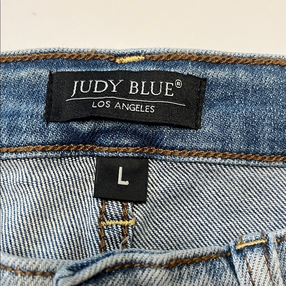 Judy Blue High Rise Cut Off Dad Shorts, Light Blue, size L - Picture 5 of 8